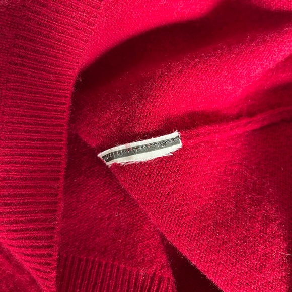 Red cashmere sweater - Picture 7 of 10